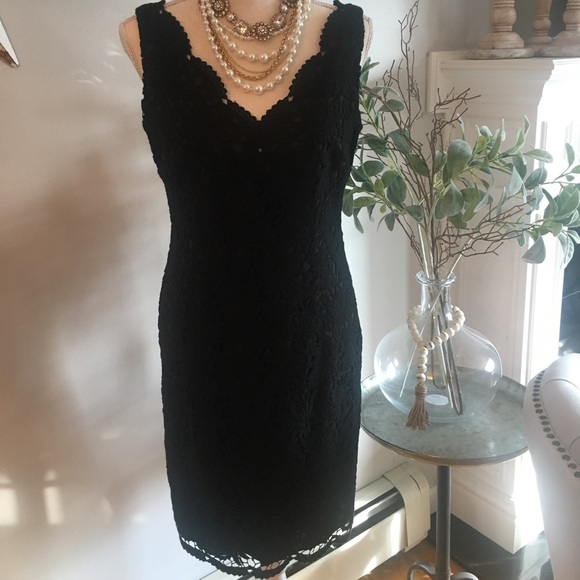 Ann Taylor Dresses & Skirts - ❣️SALE❣️Ann Taylor Black Lace Dress🎁